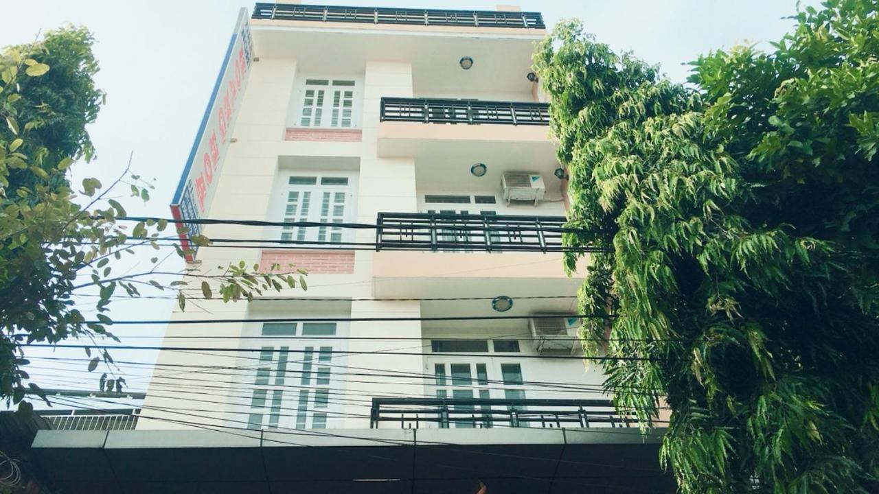 Nha Nghi Hoang Hoa Hotell Buôn Ma Thuột Exteriör bild