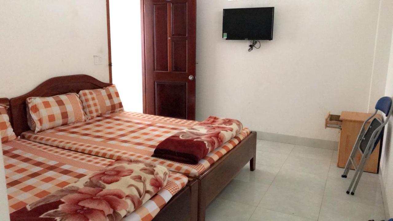 Nha Nghi Hoang Hoa Hotell Buôn Ma Thuột Exteriör bild
